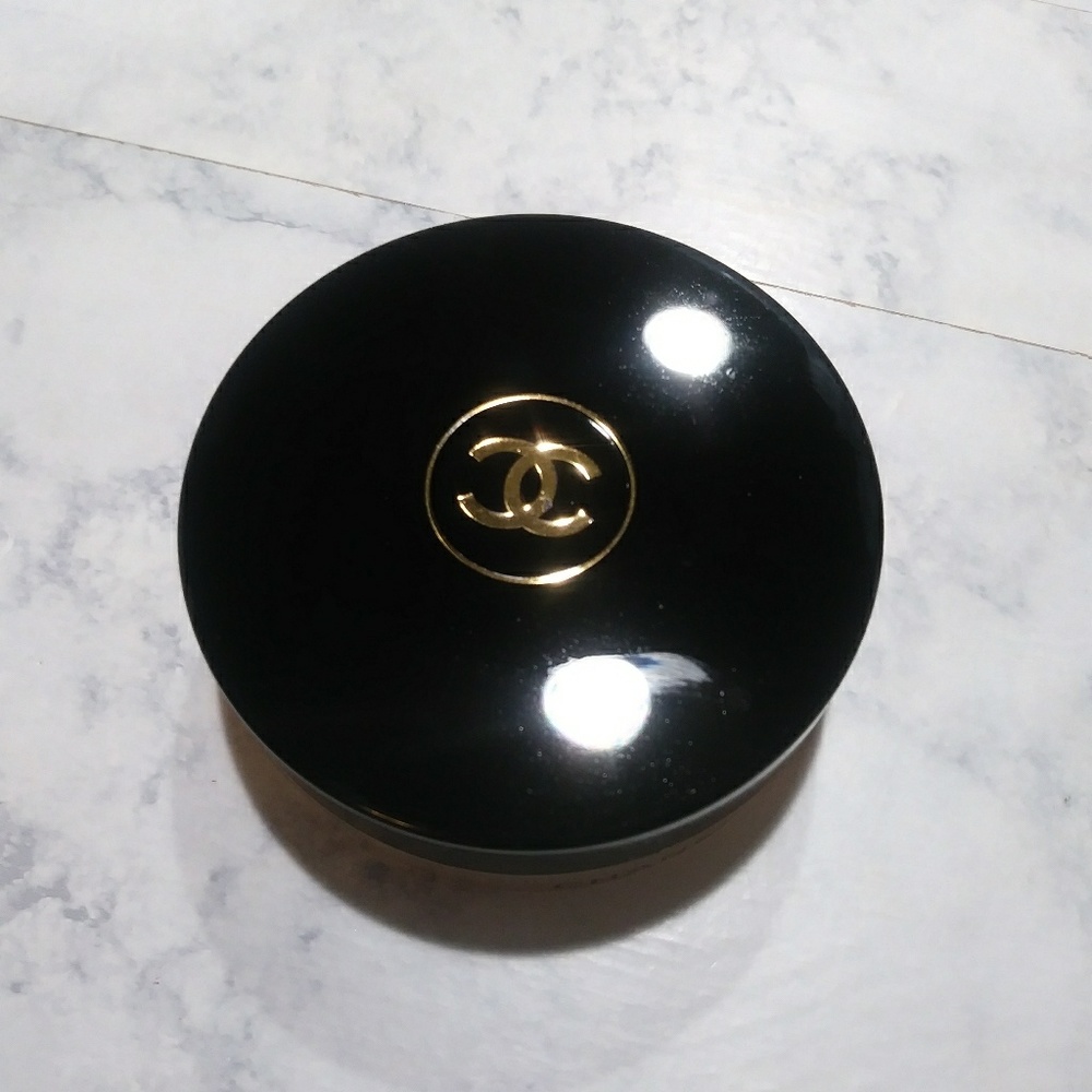 CHANEL Soleil Tan de Chanel cream bronzer Fullsize